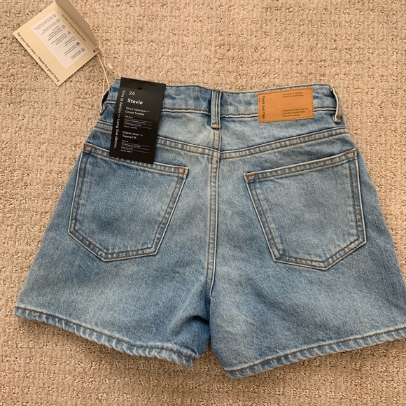 Frank and Oak Stevie Shorts in size 24 - Picture 2 of 2
